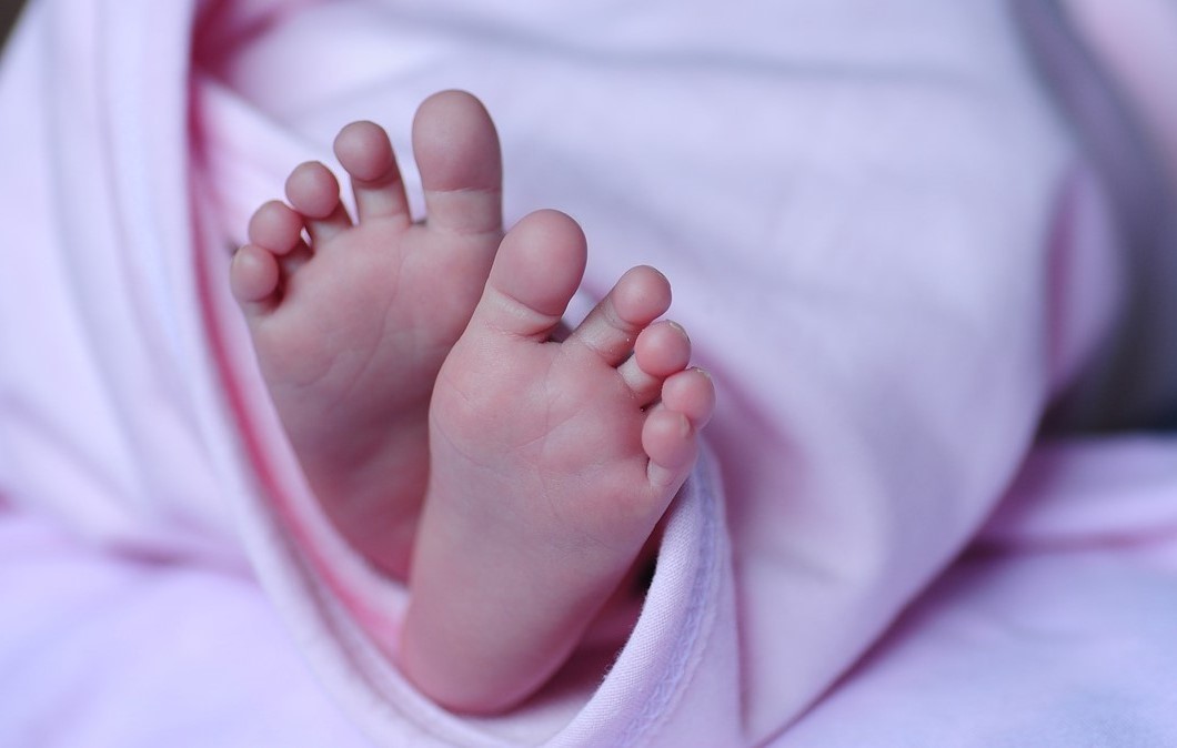 baby feet
